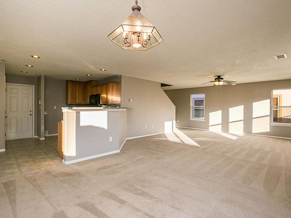 1030 Spring Valley (005)