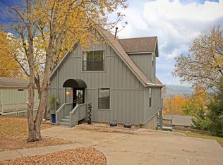 921 E Lighton Trl, Fayetteville, AR 72701