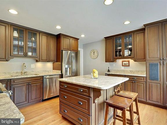5th image of 6217 Kellogg Dr