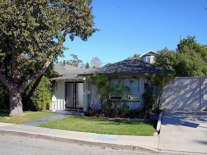 1st image of 2912 Pacific Ave