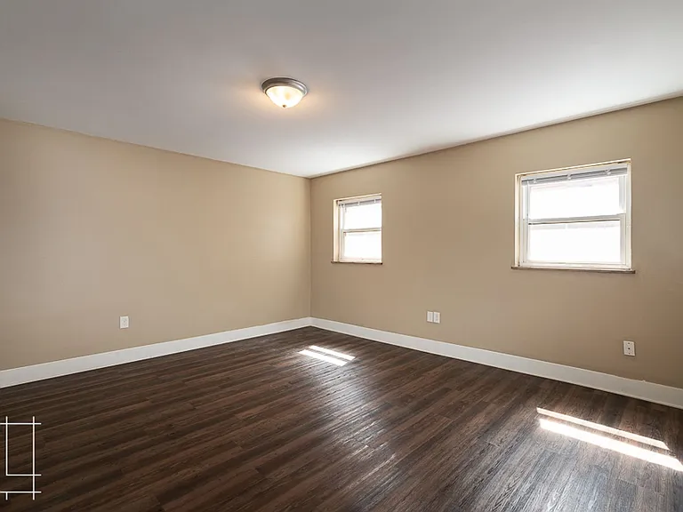 866 N. High St. — Photo 5