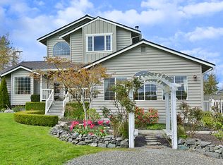 1983 Hillvista Pl, Freeland, WA 98249