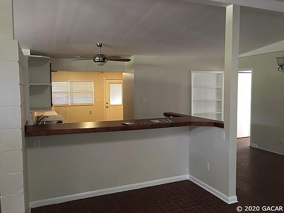 5th image of 4131 NW 18th Pl