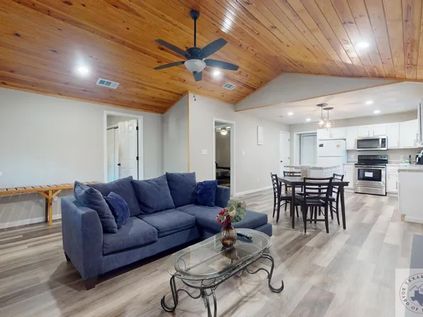 3010 Flower Acres Rd, Texarkana, TX 75501