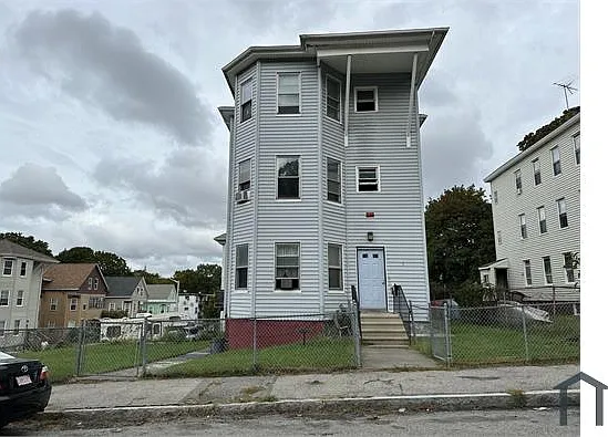 7 Sturgis St #1