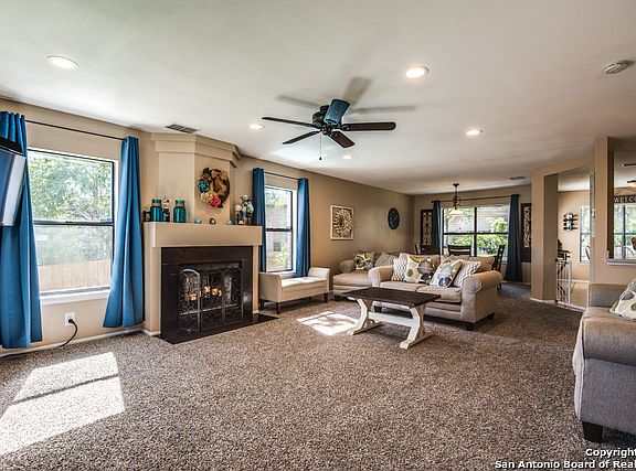 4th image of 15010 Sue Ellen Cir