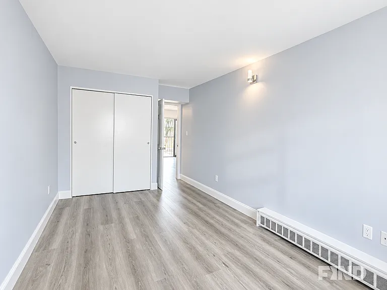 135 Division St #5 — Photo 4