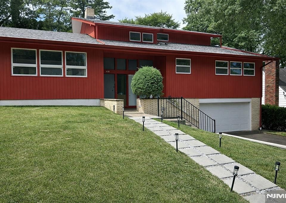 1st image of 608 Ogden Ave