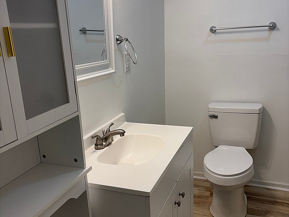 2nd image of 25 Holladay Dr #5