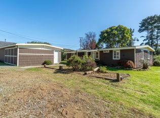 990 Eucalyptus Rd, McKinleyville, CA 95519