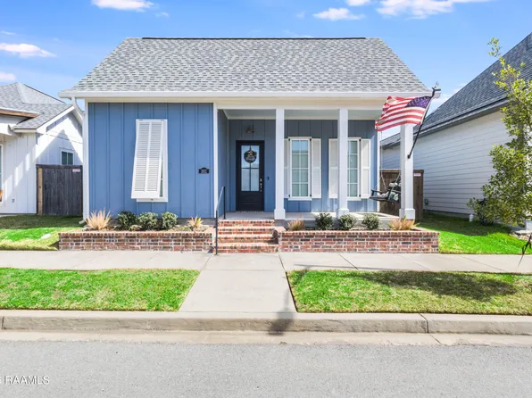 301 Keelingwood Ln, Lafayette, LA 70507