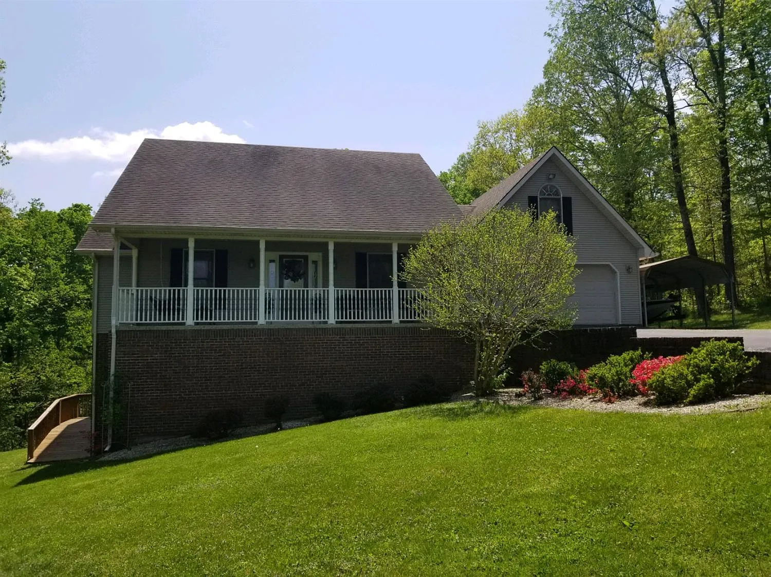 447 Countryside Cir photo 1