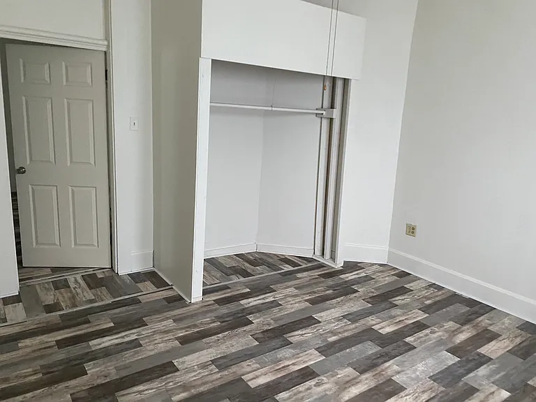 538 N Goodlet Ave — Photo 3