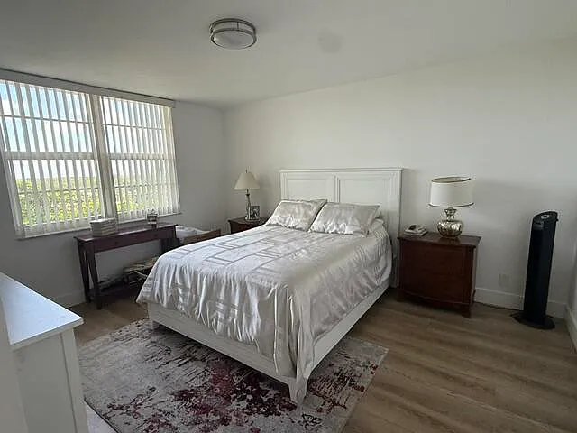 250 Jacaranda Dr #804 — Photo 13