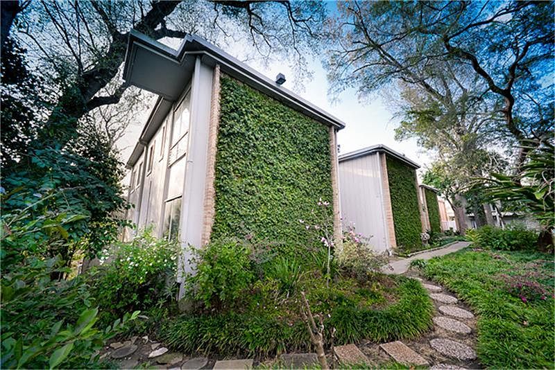 1st image of 8211 Katy Fwy APT 44