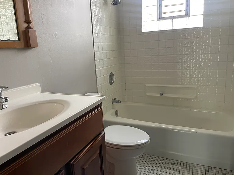 18538 Christina Dr #4 — Photo 4
