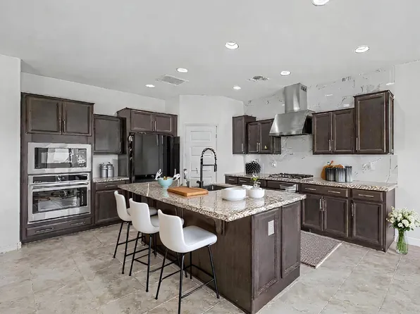 9015 W OREGON Avenue, Glendale, AZ 85305