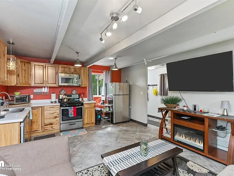 11142 Mausel St — Photo 3