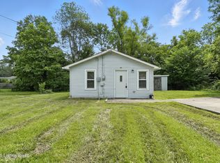 190 Hackberry Ln, Shepherdsville, KY 40165