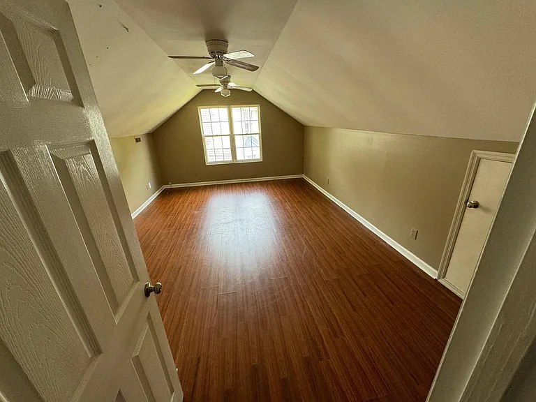 2005 Country Manor Dr — Photo 24