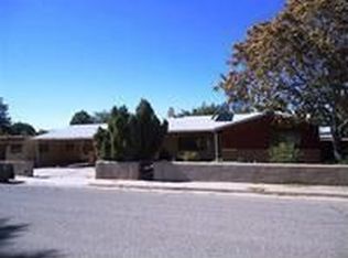 215 Tesuque Dr, Santa Fe, NM 87505