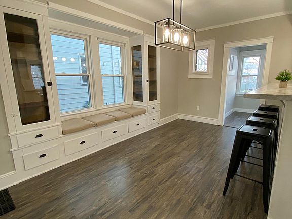 4th image of 3518 Poe Ave