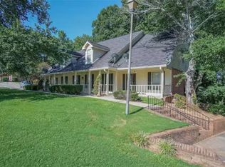 846 Park Pl NE, Conyers, GA 30012