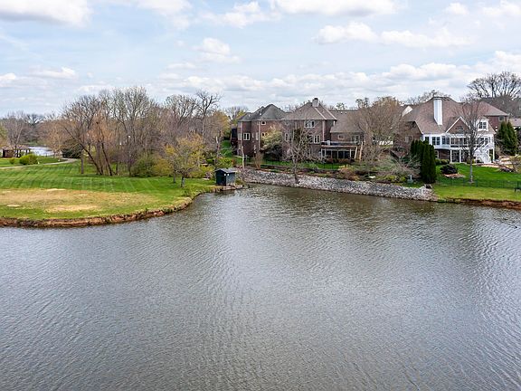 4th image of 3705 Lake Valley Ct