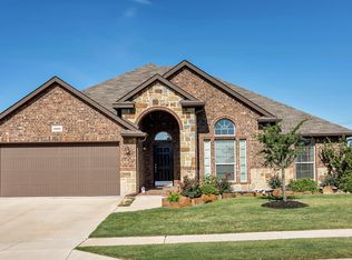 2000 Mountain Hawk Dr, Fort Worth, TX 76177