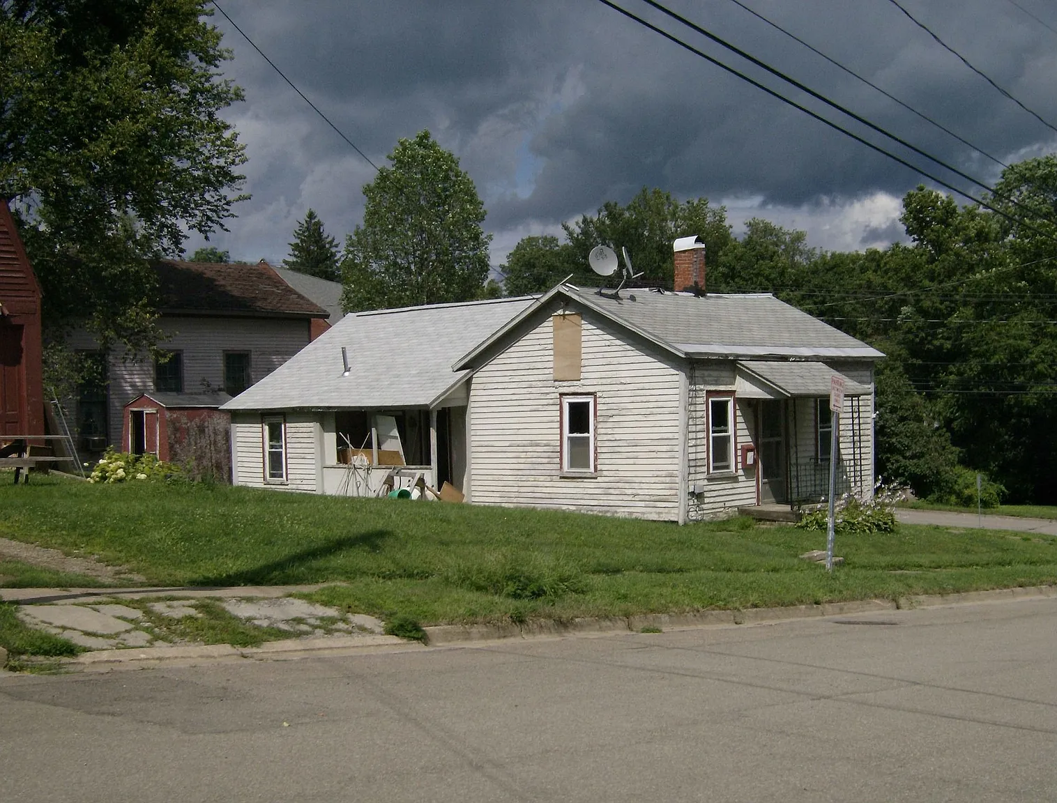 28 Waverly St photo 1