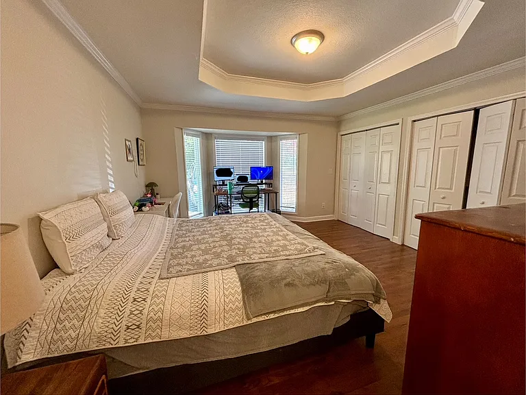 710 Danbury Dr — Photo 6