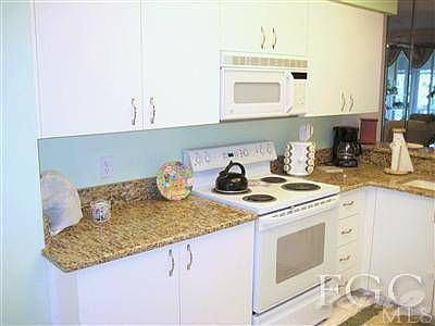 3rd image of 14301 Hickory Links Ct APT 1615