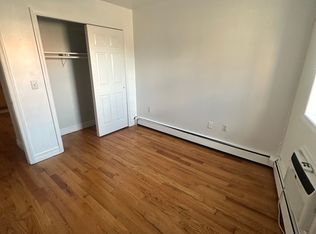 980 River Rd #1, Edgewater, NJ 07020