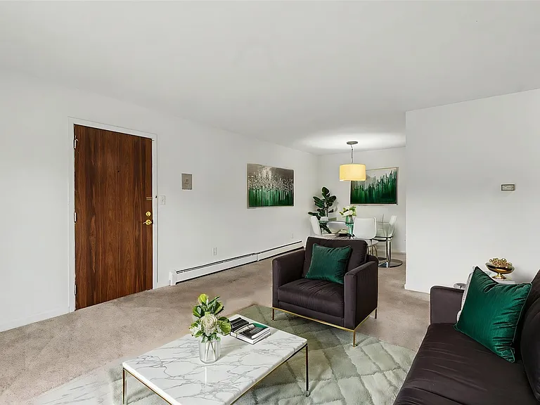 1968 Axtell Dr #3 — Photo 3