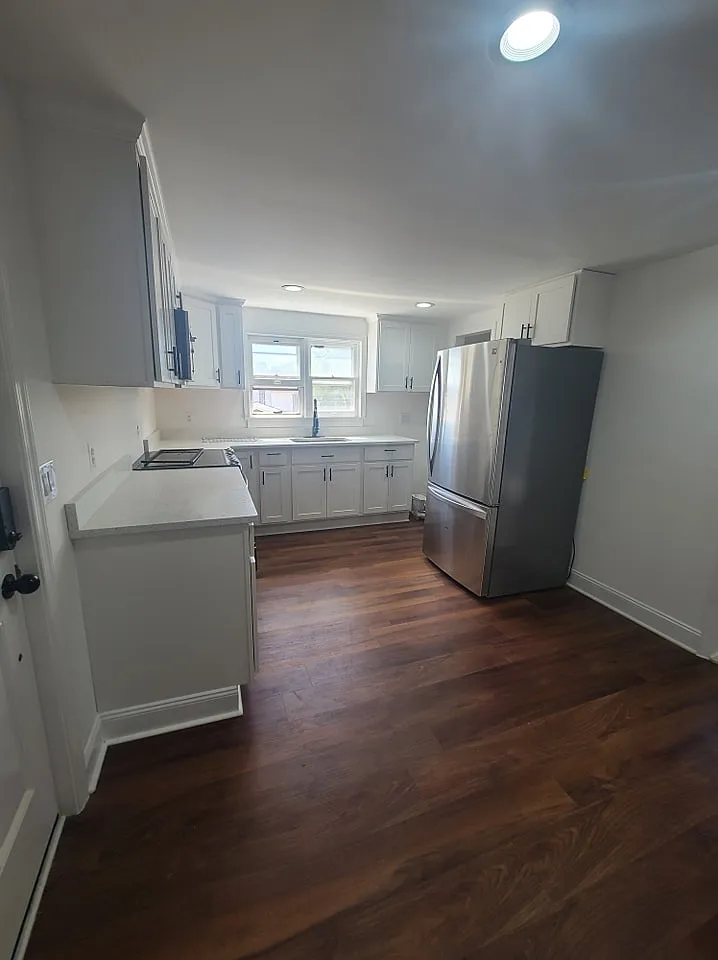 72 Bowery — Photo 2
