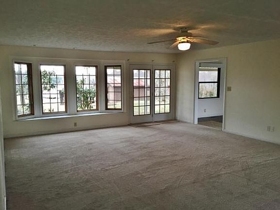 MasterLiving room