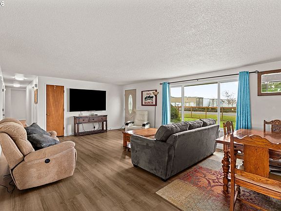 4th image of 29334 Meadowview Rd