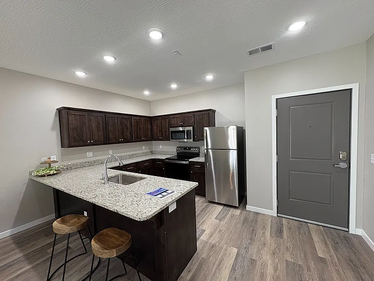 1 bedroom - Kitchen