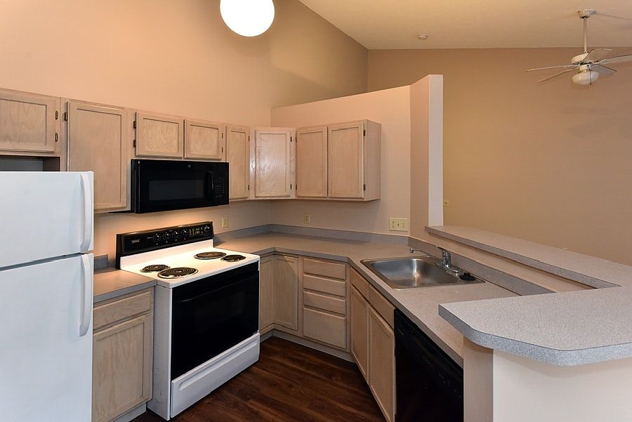 1st image of 1428 Buckingham Gate Blvd Unit G