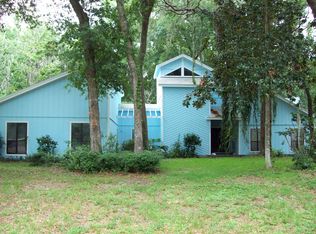 2202 Ivylgail Dr W, Jacksonville, FL 32225