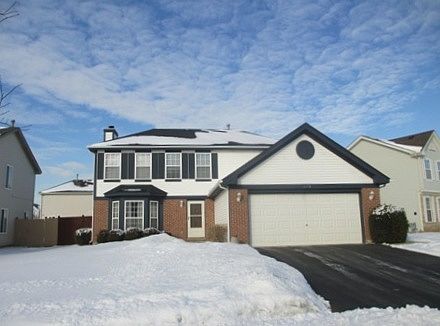 1st image of 670 Maple Dr