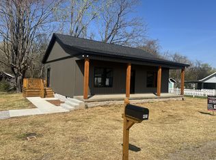 401 Hawkins St, Cowan, TN 37318