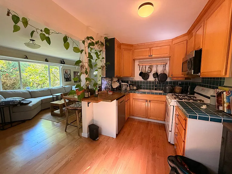 502 Errett Cir — Photo 6