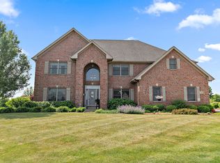 17419 Granite Dr, Marengo, IL 60152