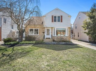 23902 E Silsby Rd, Beachwood, OH 44122