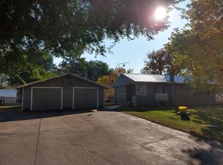 910 4th Ave, Plains, MT 59859