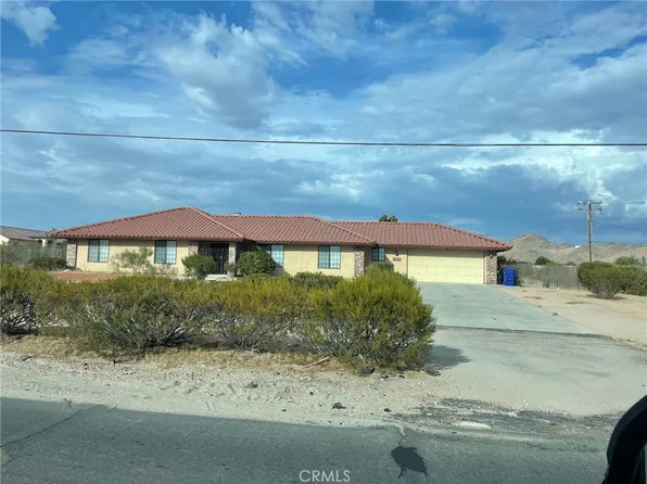 16145 Tao Rd, Apple Valley, CA 92307