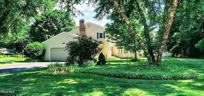 5th image of 30 Owen Avenue