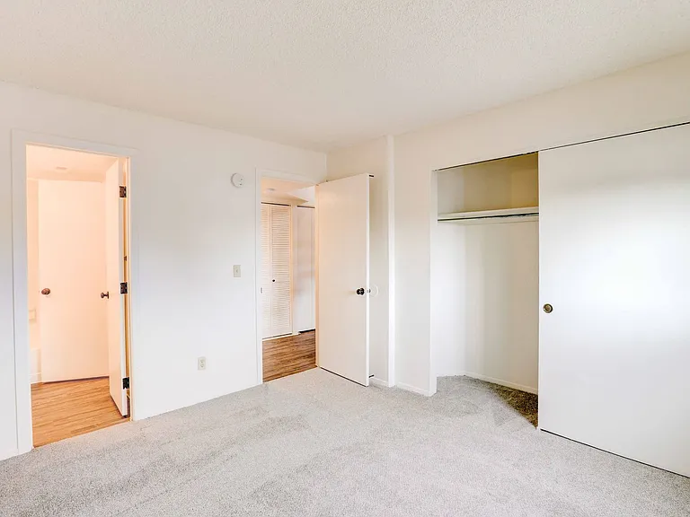 Dover Commons Apartments — Photo 30