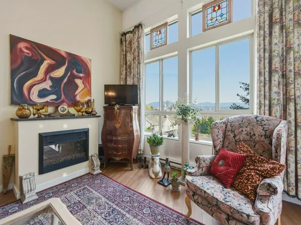 225 Francis Way #409, New Westminster, BC V3L 0G1